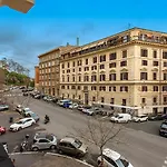 Gianicolo House *